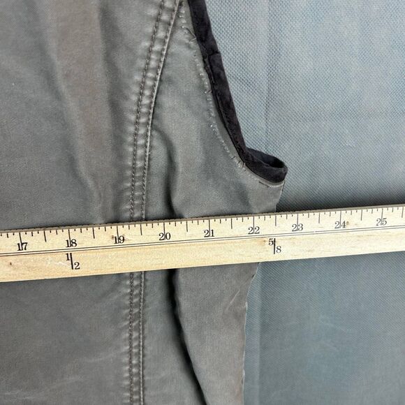 H&M Cargo Vest Jacket Women's Size US 44 Sleeveless Pockets Full Zip Button - Picture 6 of 7